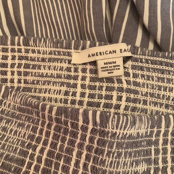 Womens American Eagle Striped shorts SZ Medium - Picture 2 of 2